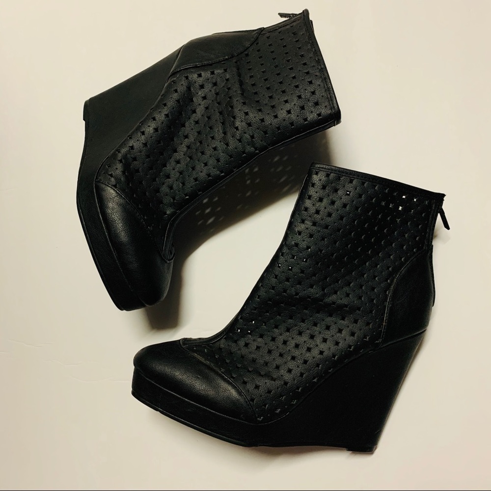 Michael Antonio Wedge Booties